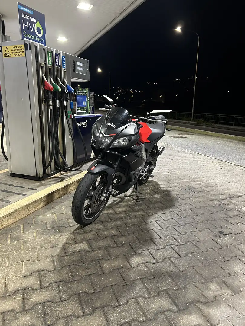 Aprilia Tuono abs - 1