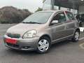Toyota Yaris 🟩 1.3 ESSENCE 87CV - BOITE AUTOMATIQUE Beige - thumbnail 3