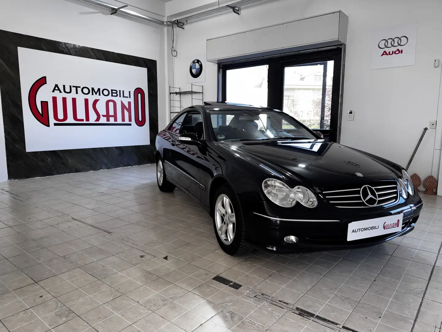 Mercedes-Benz CLK Avantgarde Noir - 1