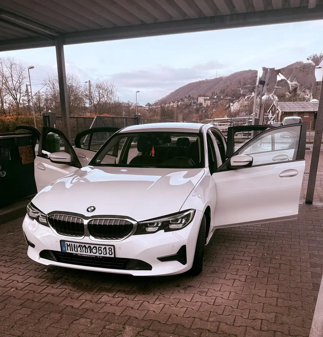 BMW 318 318i Aut. Luxury Line - 1
