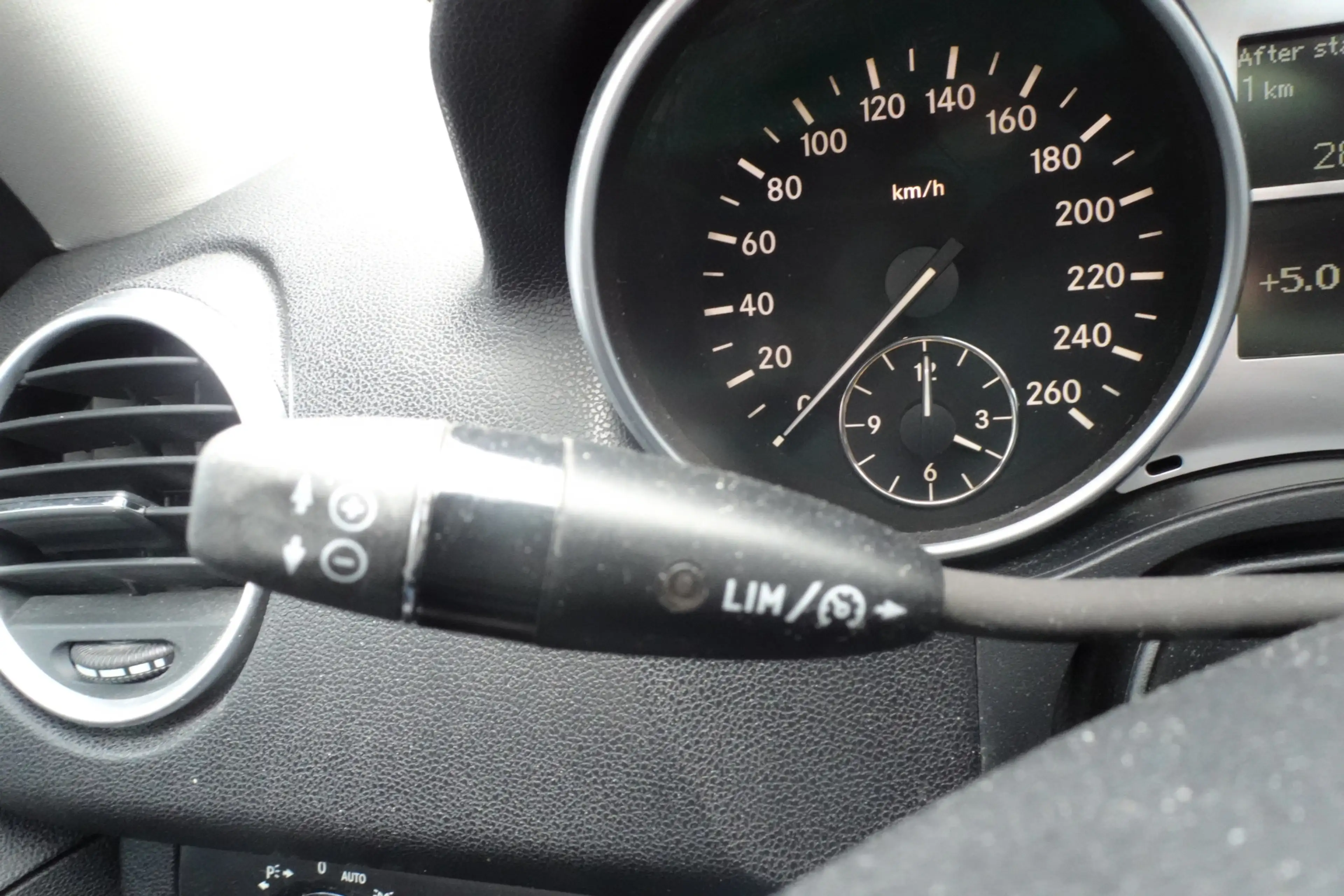 Mercedes-Benz ML 320 M-klasse CDI 4 matic airco navi lkw / van 3500 kg — photo 12