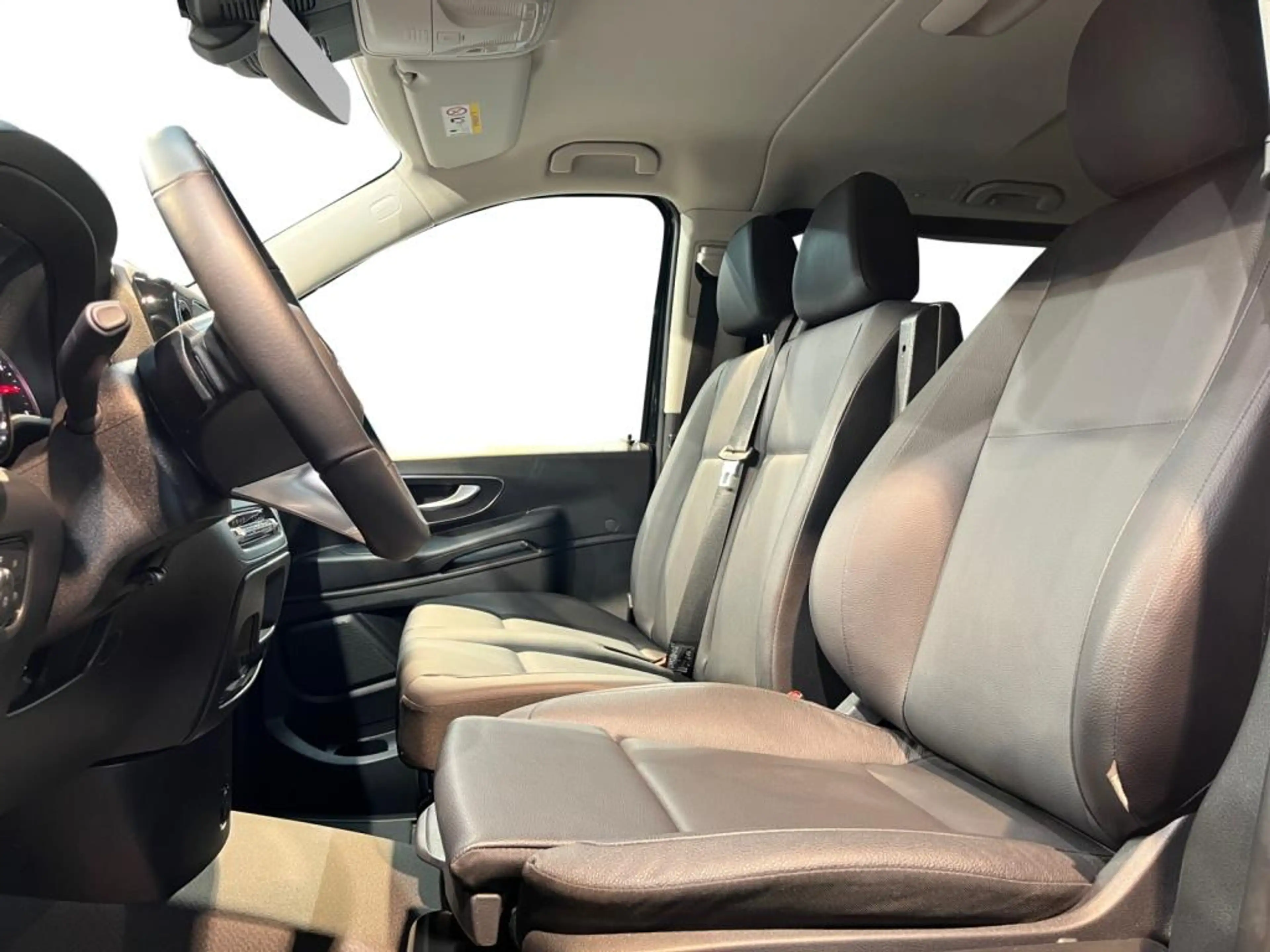 Mercedes-Benz Vito 124 Tourer 9 Sitze,AHK,MBeam — photo 8