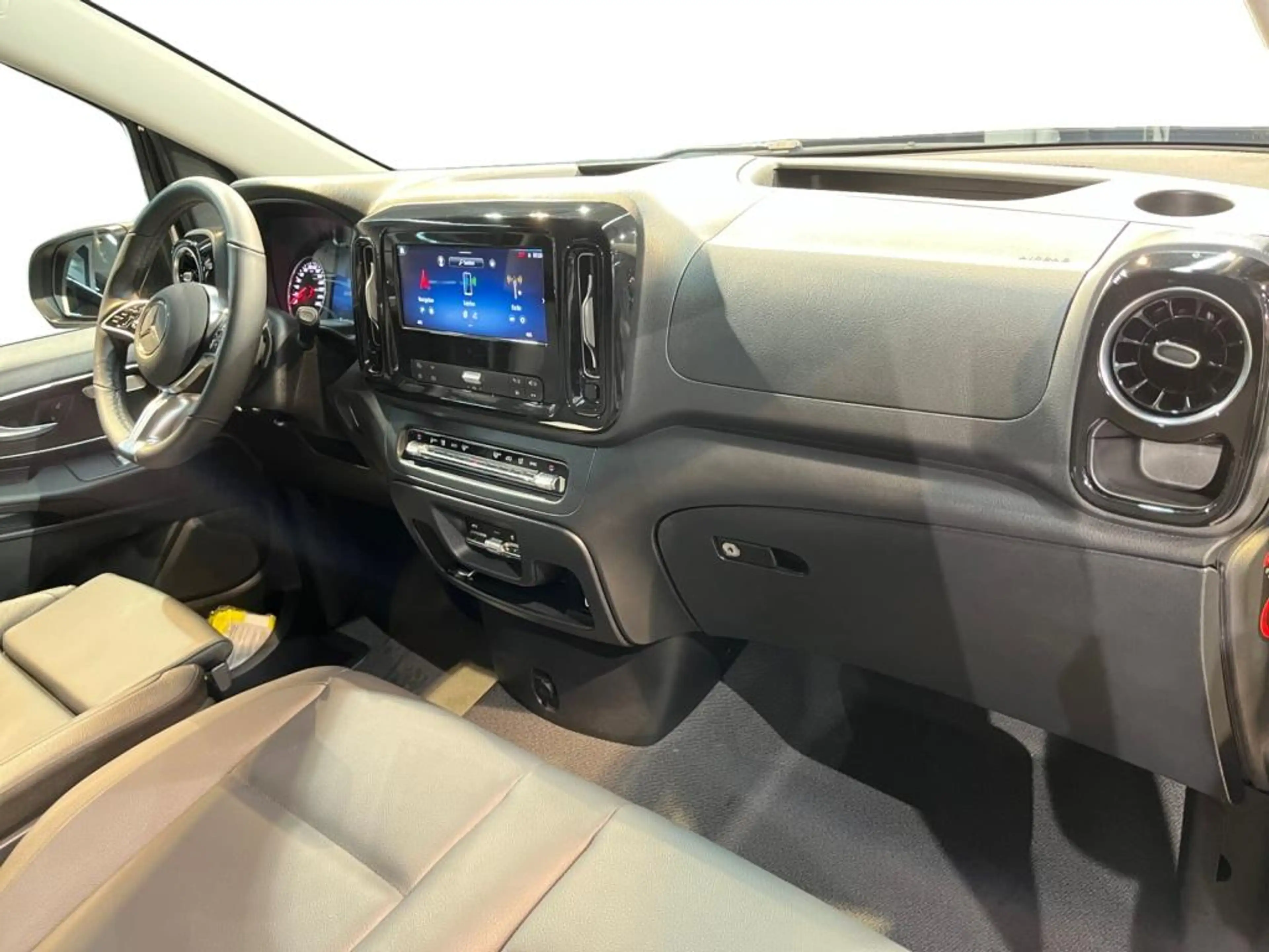 Mercedes-Benz Vito 124 Tourer 9 Sitze,AHK,MBeam — photo 6