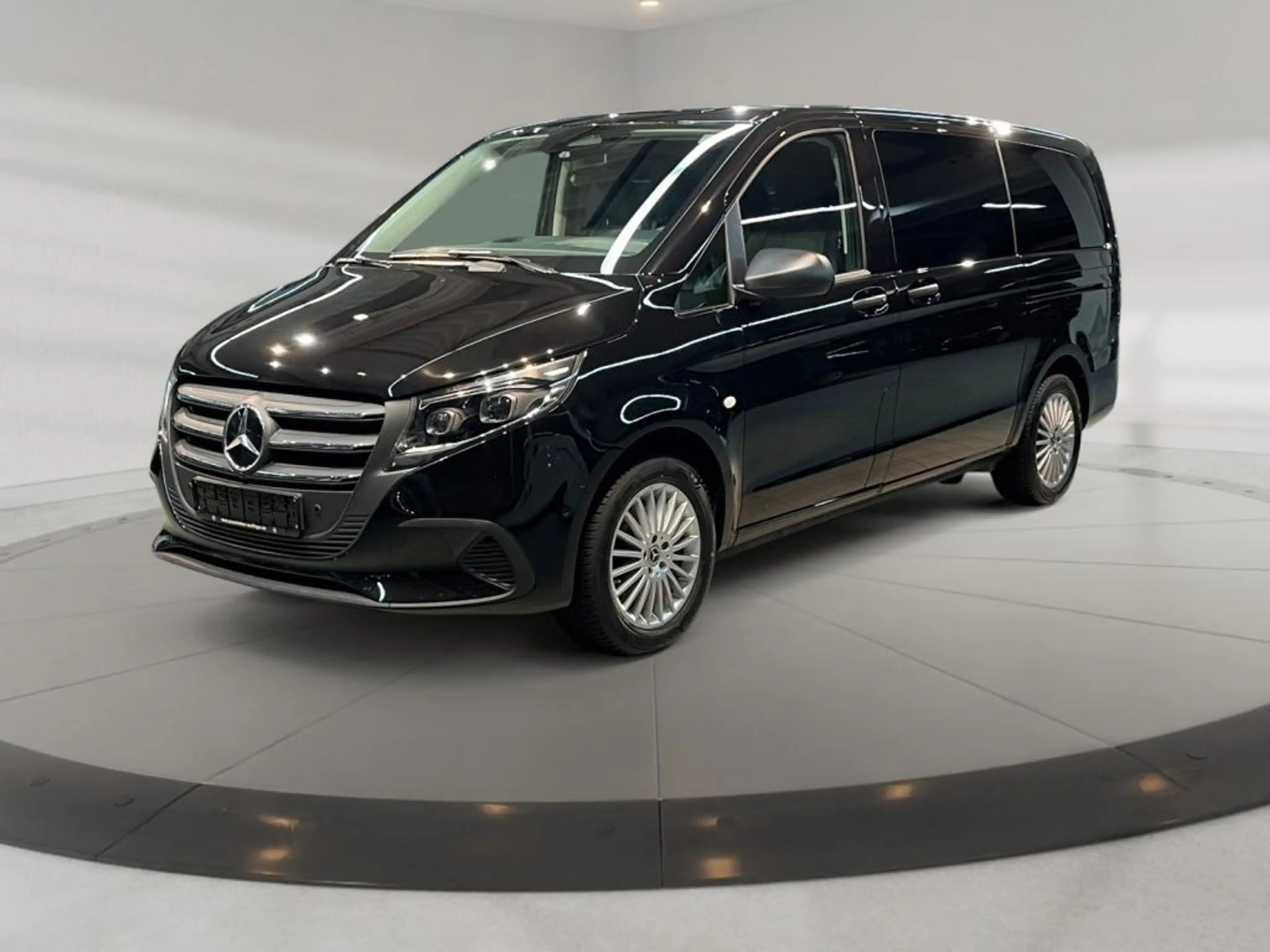 Mercedes-Benz Vito 124 Tourer 9 Sitze,AHK,MBeam — photo 2