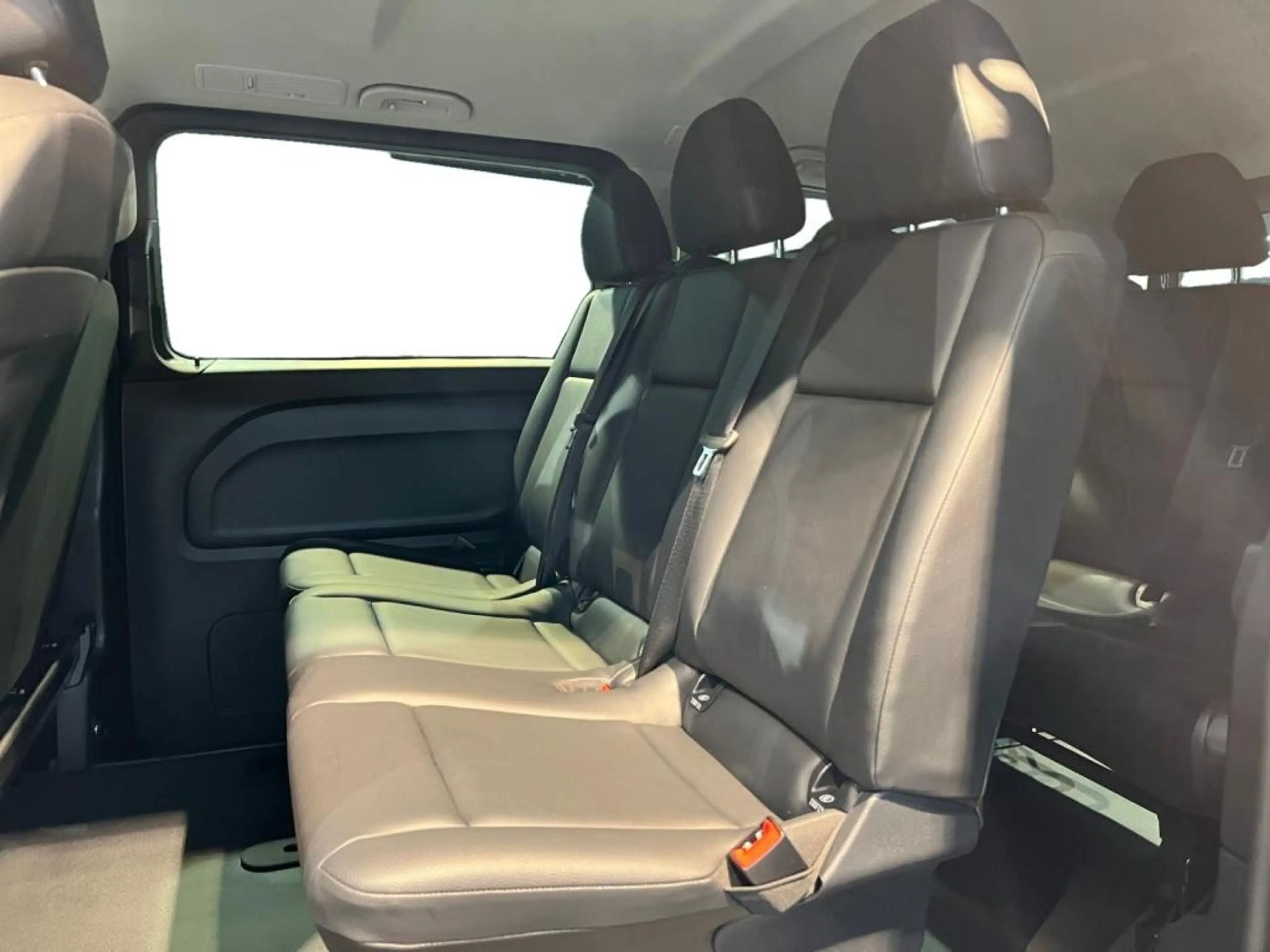 Mercedes-Benz Vito 124 Tourer 9 Sitze,AHK,MBeam — photo 10