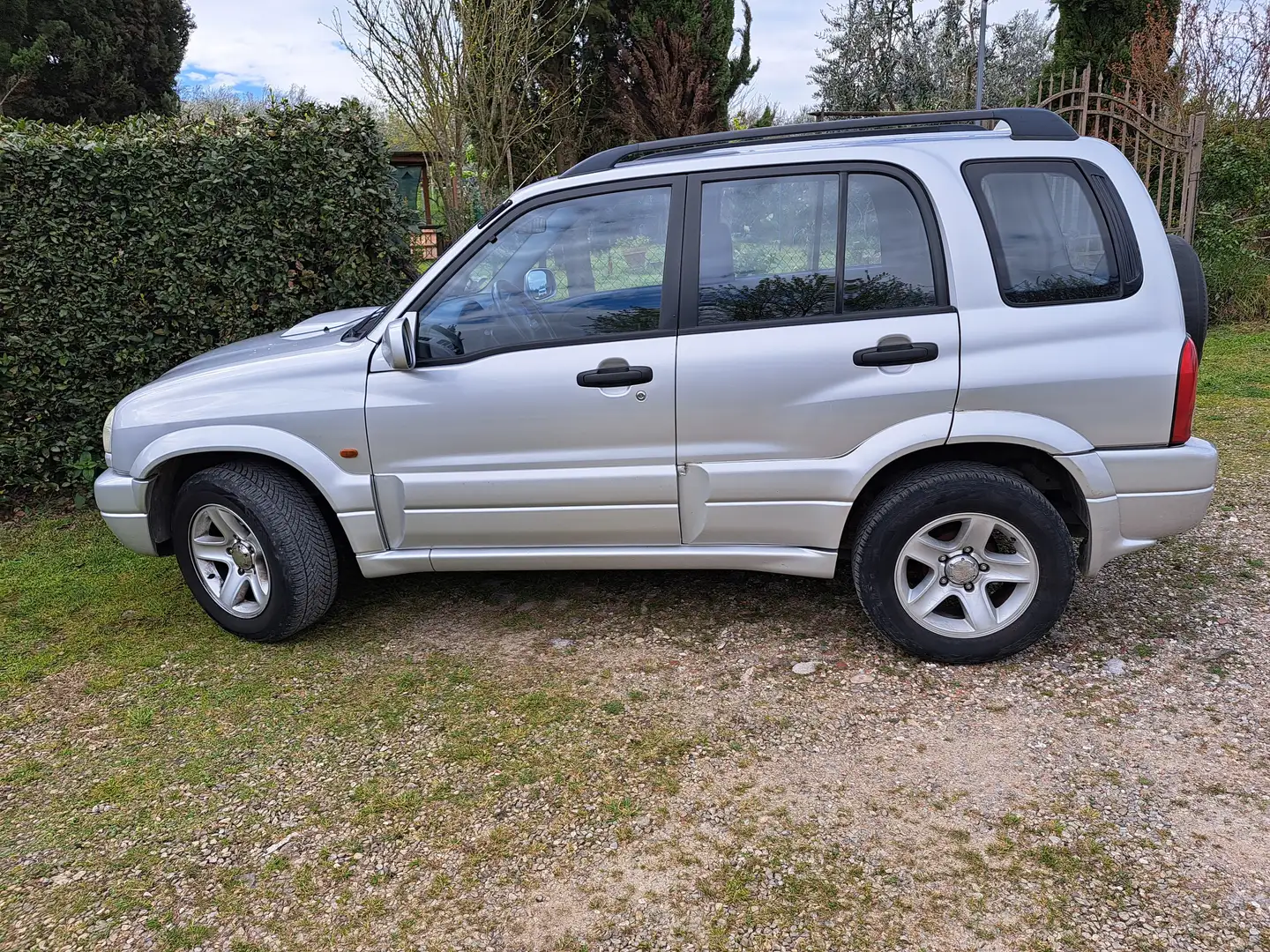 Suzuki Grand Vitara Grand Vitara 5p 2.0 tdi c/abs Plateado - 2