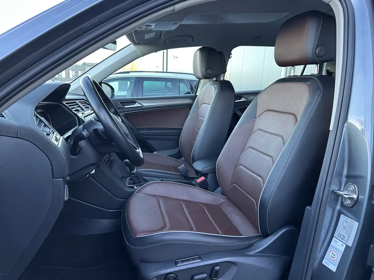 Volkswagen Tiguan Allspace 2.0 TDI 4M DSG Life NAV+LED+AHK 9