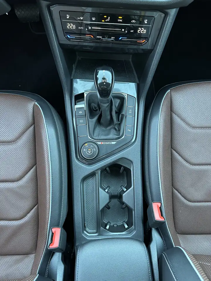 Volkswagen Tiguan Allspace 2.0 TDI 4M DSG Life NAV+LED+AHK 13