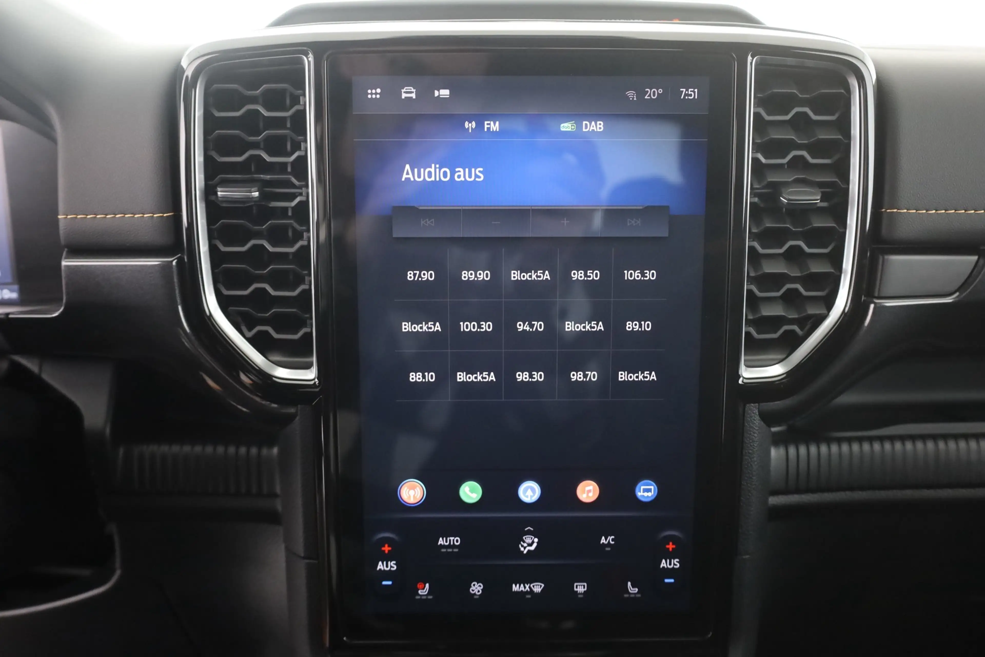 Ford Ranger Wildtrak DoKa 2.0 EcoBlue 4AWD Aut. AHK — photo 11