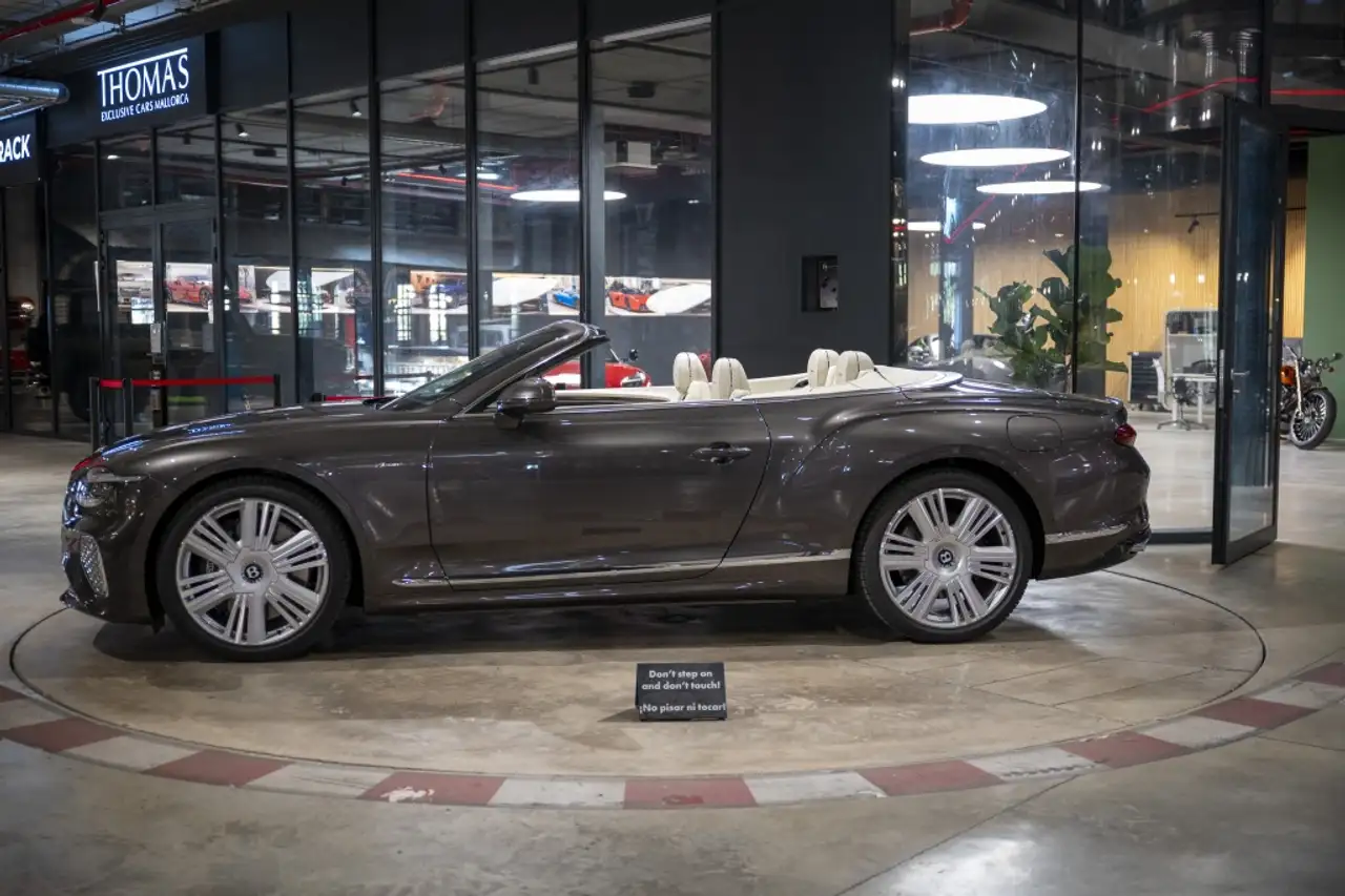 Bentley Continental 2026