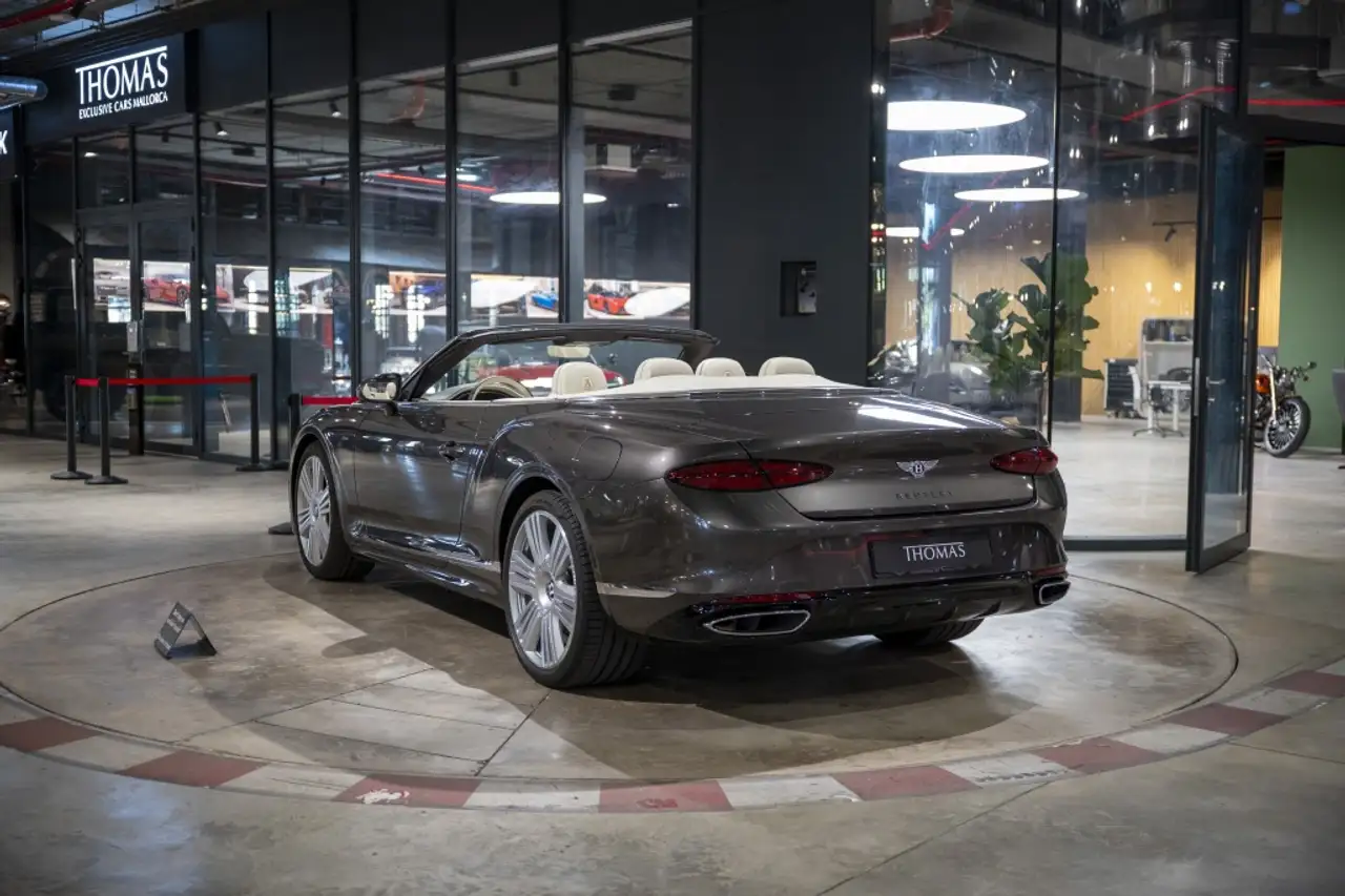 Bentley Continental 2026