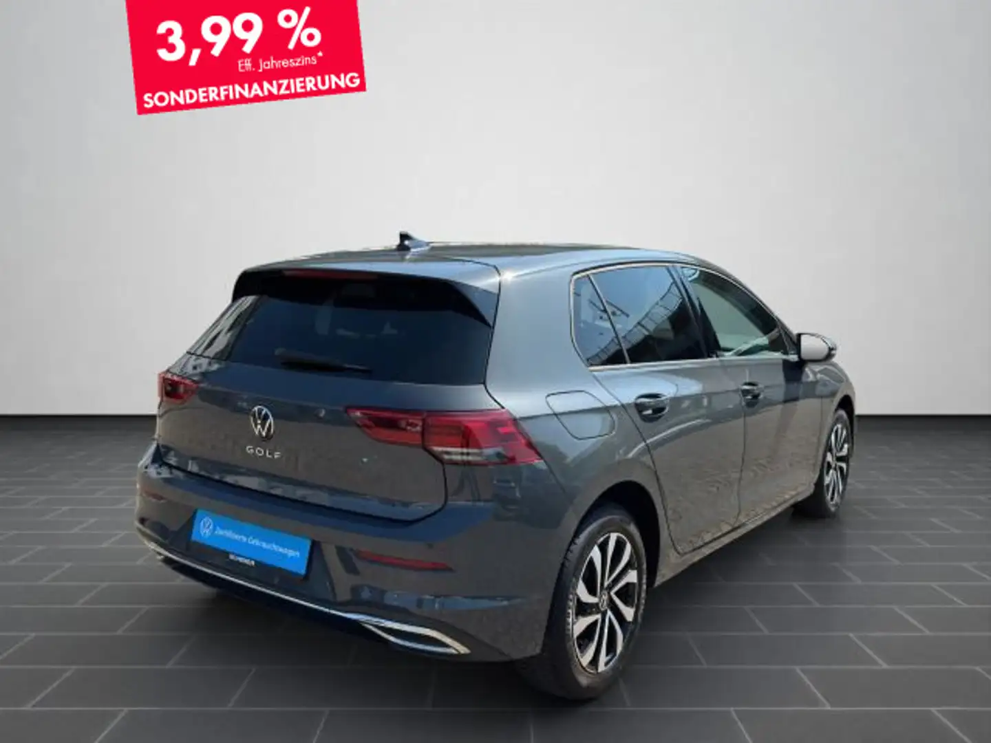 Volkswagen Golf VIII Move 1.5 TSI NAVI AHK LED KEYLESS PDC Grau - 2