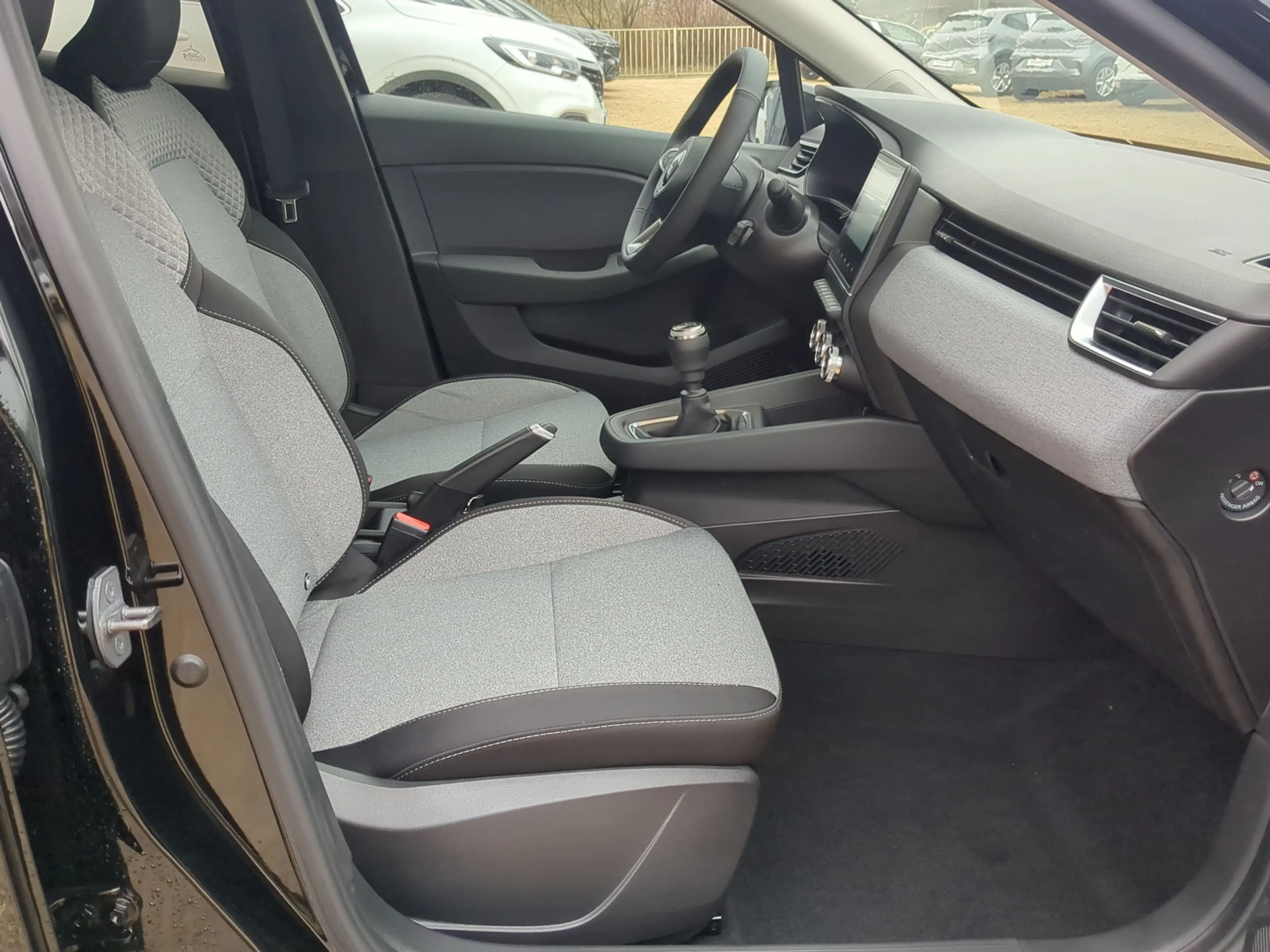 Mitsubishi Colt Plus  MY25 SHZ+LKHZ+Klimaauto. — photo 9