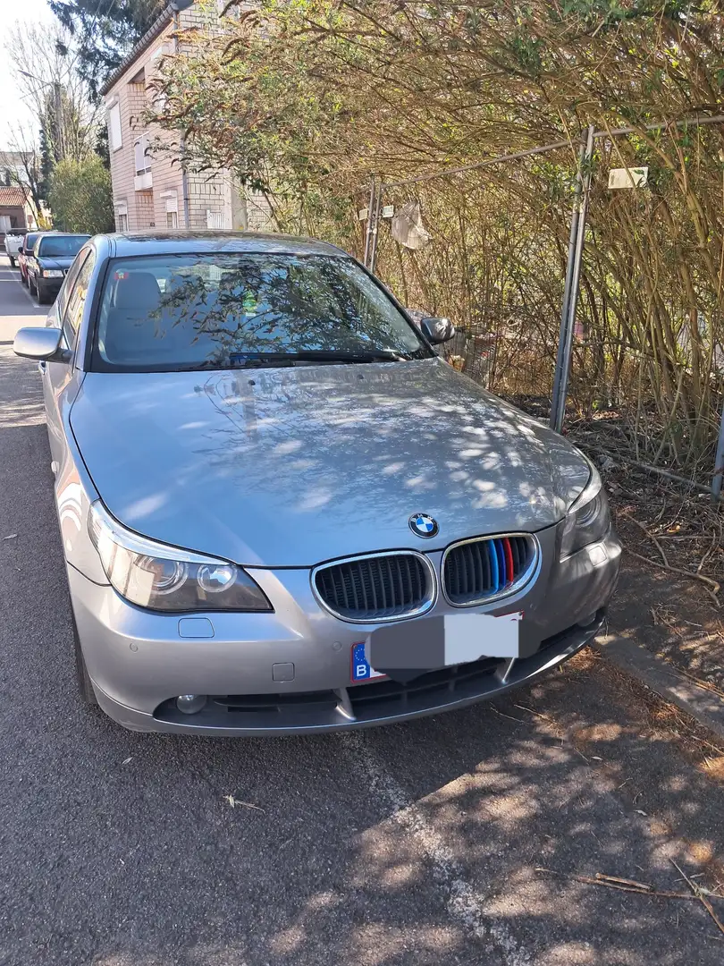 BMW 520 - 1