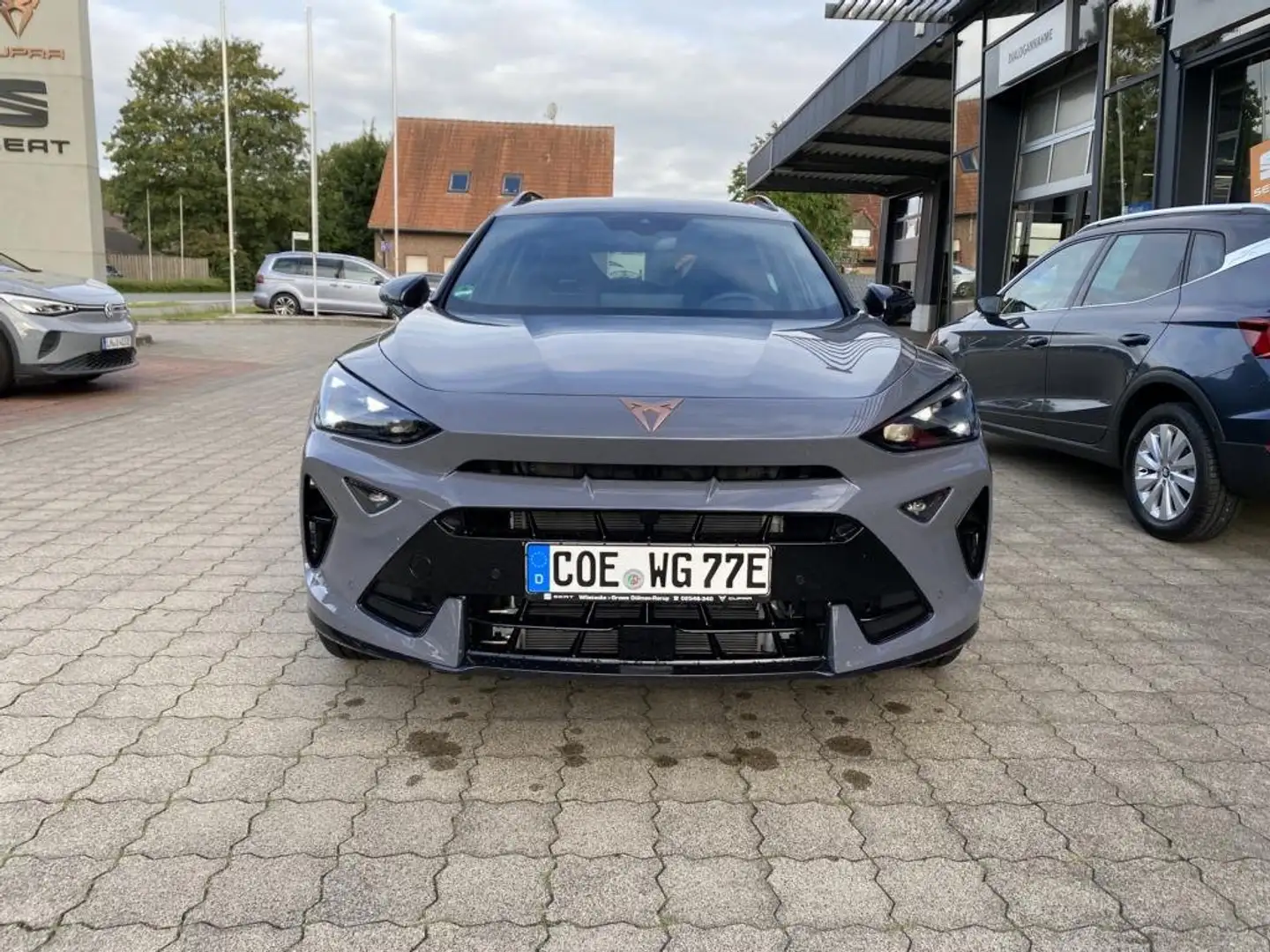 CUPRA Formentor VZ 1.5 e-Hybrid DSG - AHK - Panoramaglasdach Šedá - 2