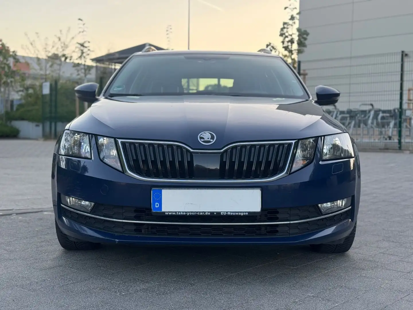 Skoda Octavia Combi Style 4x4 Voll Scheckheft Ambiente Azul - 2