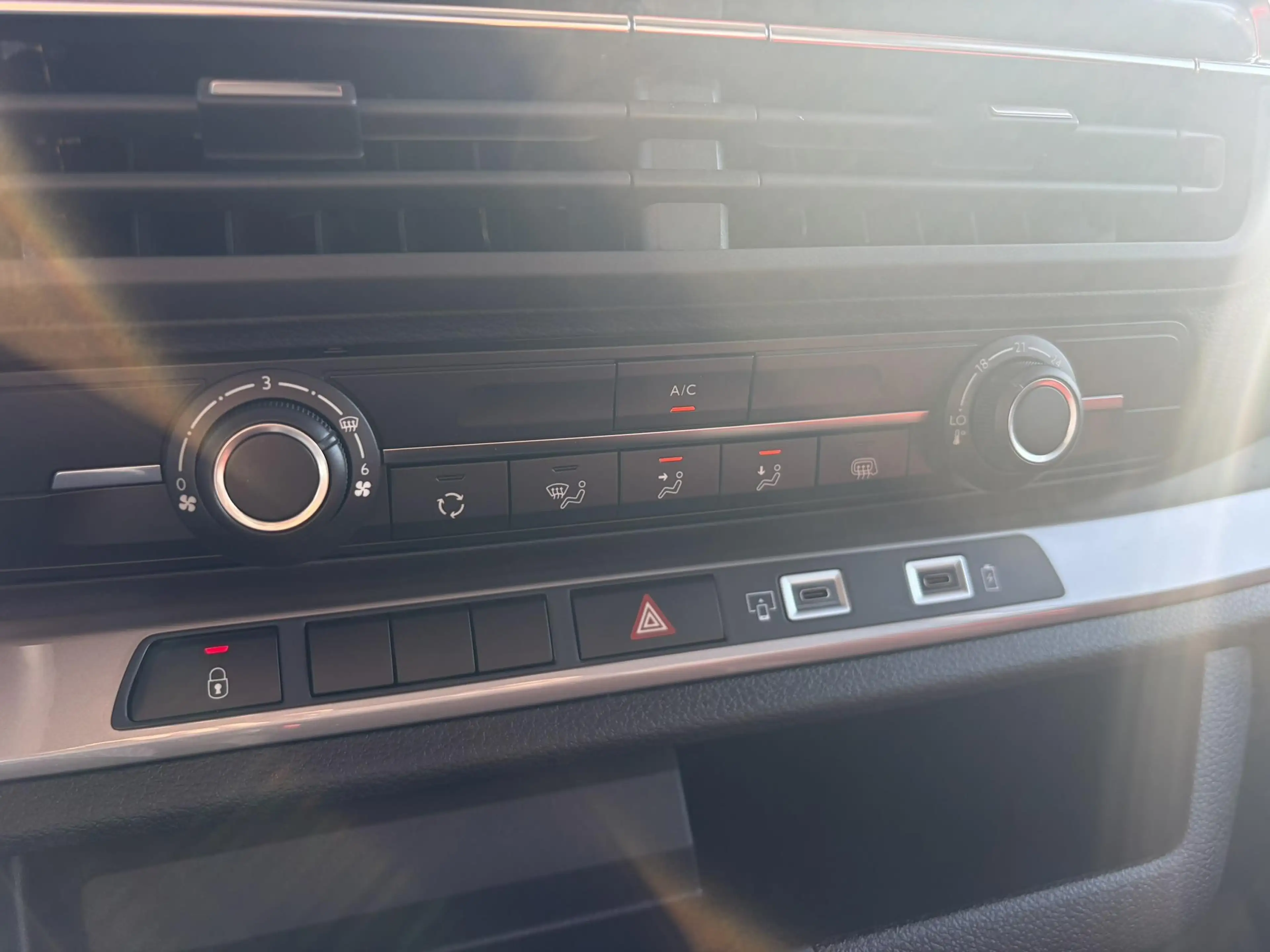 Peugeot e-Expert EV L3 DC 75 kWh I Full Eco LED koplampen I Exterie — photo 9