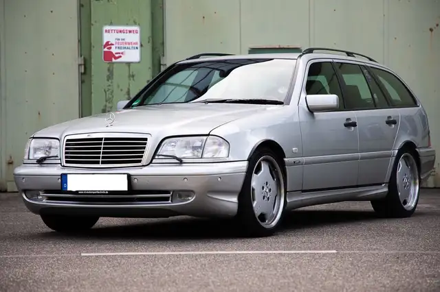 Mercedes-Benz C 55 AMG T-Modell 1 von 9 Stück Weltweit