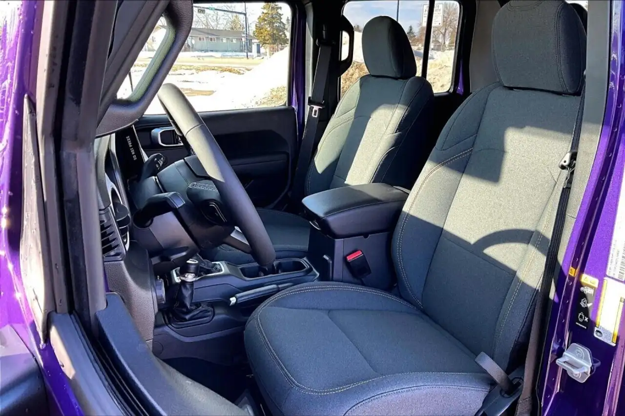 Jeep Gladiator снимка Jeep Gladiator