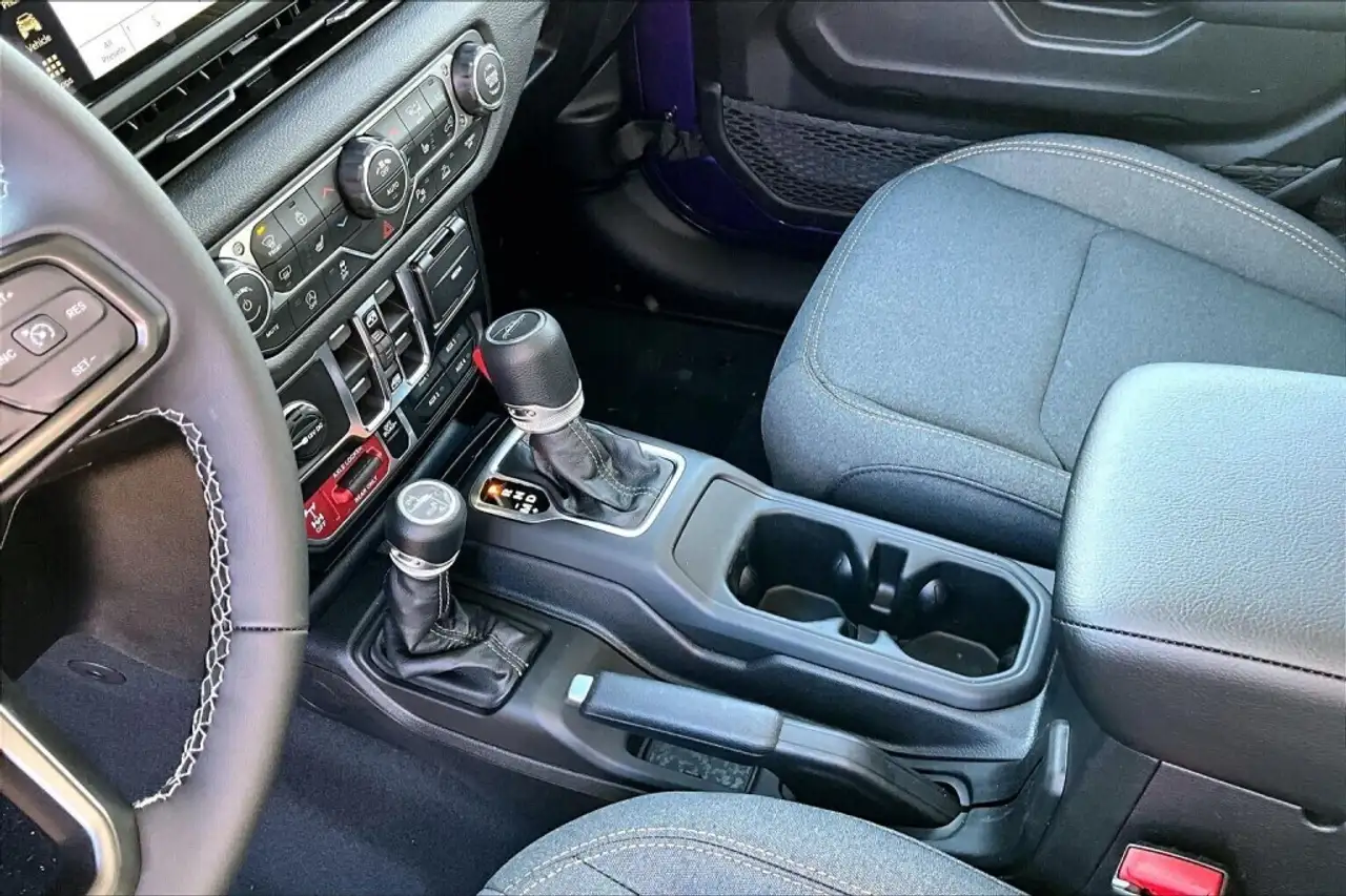 Jeep Gladiator снимка Jeep Gladiator