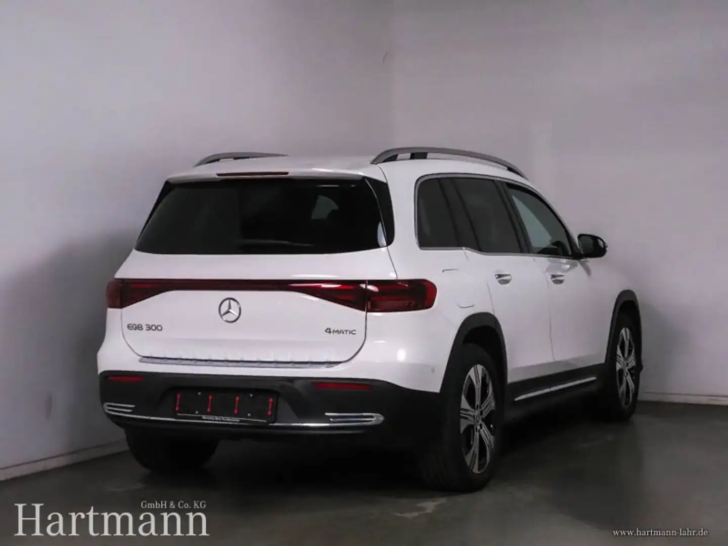 Mercedes-Benz EQB 300 EQB 300 4MATIC Keyless Go AHK Klimaautomatik LED Weiß - 2