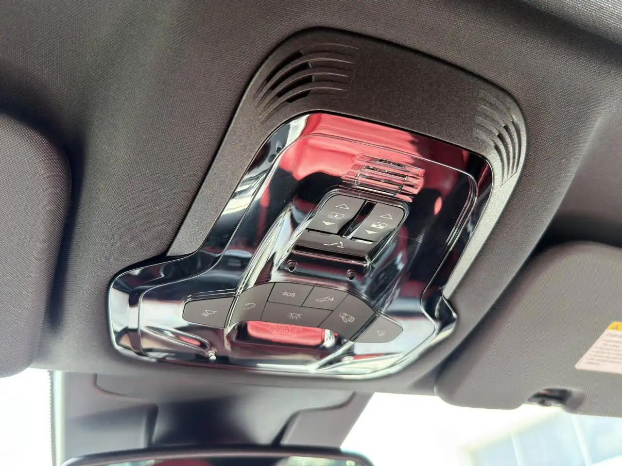 Alfa Romeo Stelvio снимка Alfa Romeo Stelvio