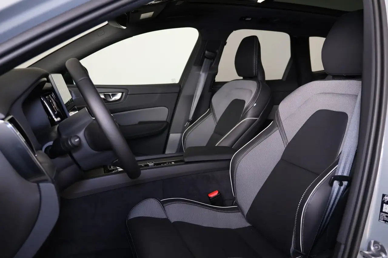 Volvo XC60 2026 — фото 14