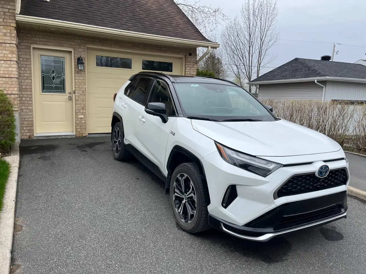 Toyota RAV 4 Prime снимка Toyota RAV 4 Prime