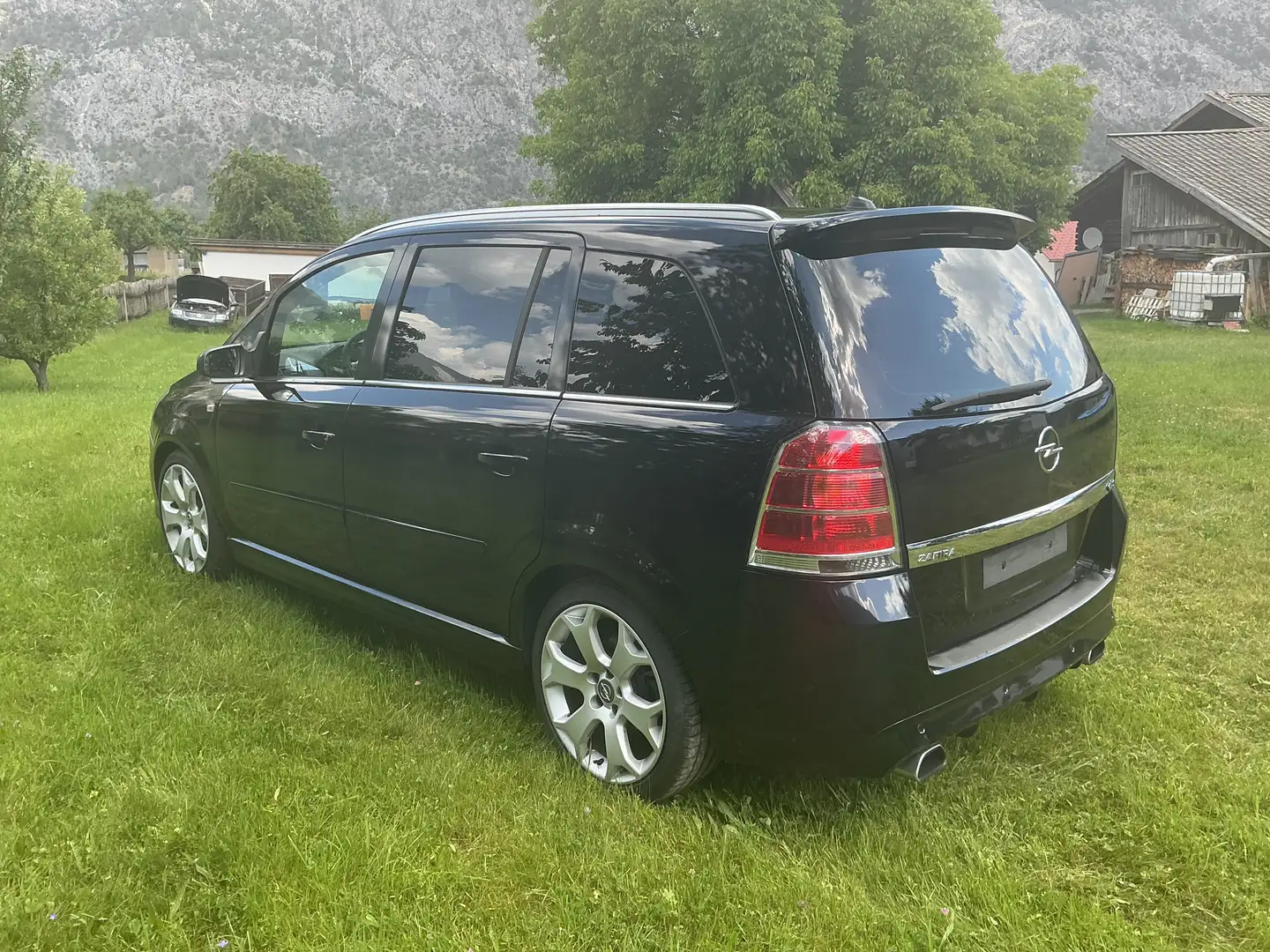Opel Zafira OPC 2,0 Turbo - 2