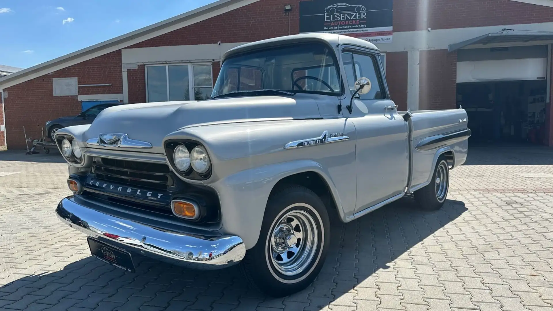 Chevrolet Apache Fleetside V8 Chrome#OldtimerGutachten# Срібний - 1