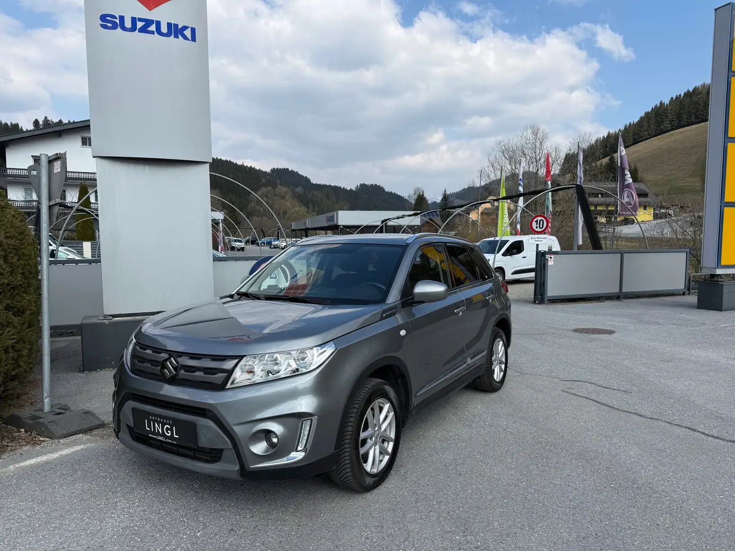 Suzuki Vitara 1.6 DDIS ALLGRIP SHINE Grau - 1