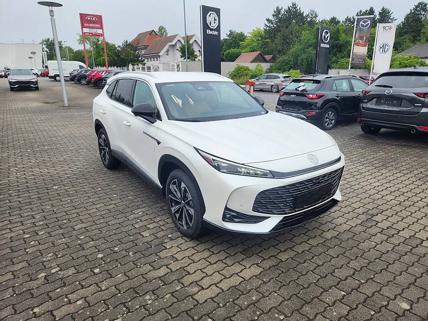 MG HS Hybrid+ Luxury 1,8Wh Aut. Weiß - 2