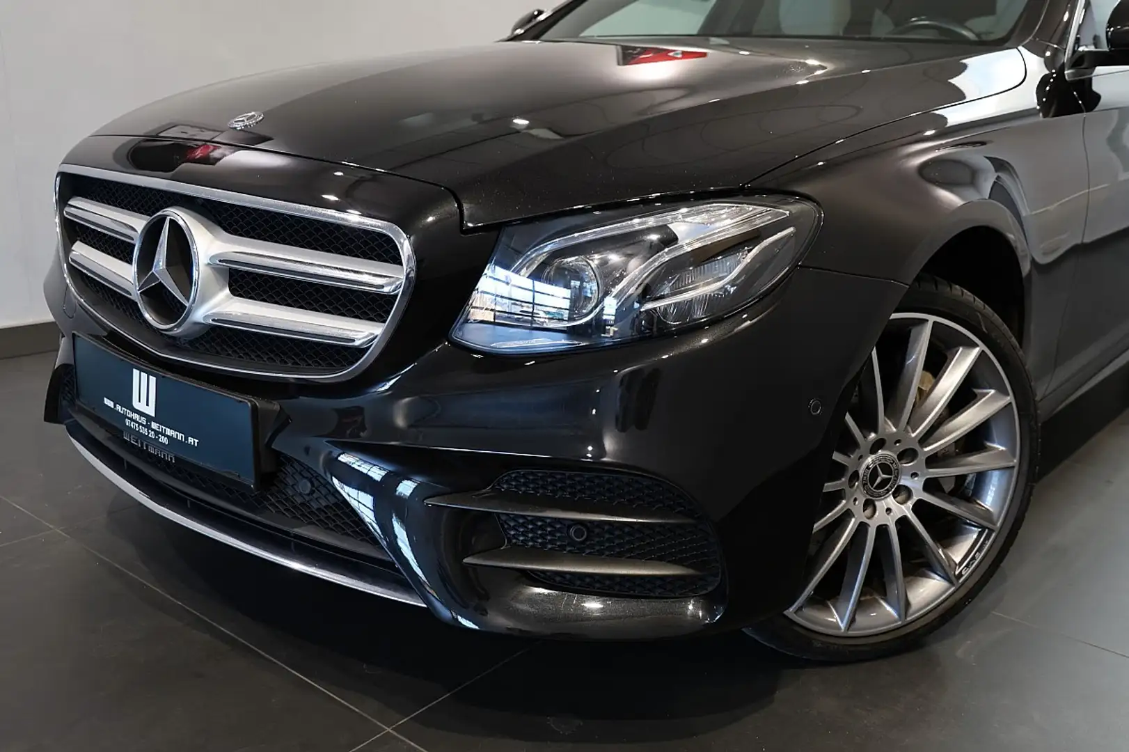 Mercedes-Benz E 350 d T 4MATIC Aut. Noir - 2