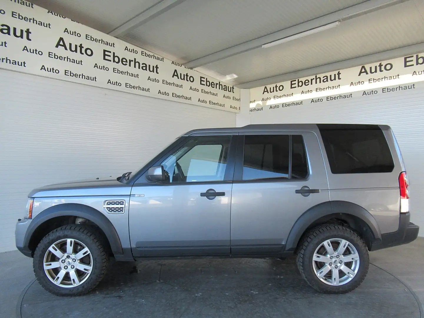 Land Rover Discovery 4 3,0 TdV6 S DPF Aut. Grau - 2