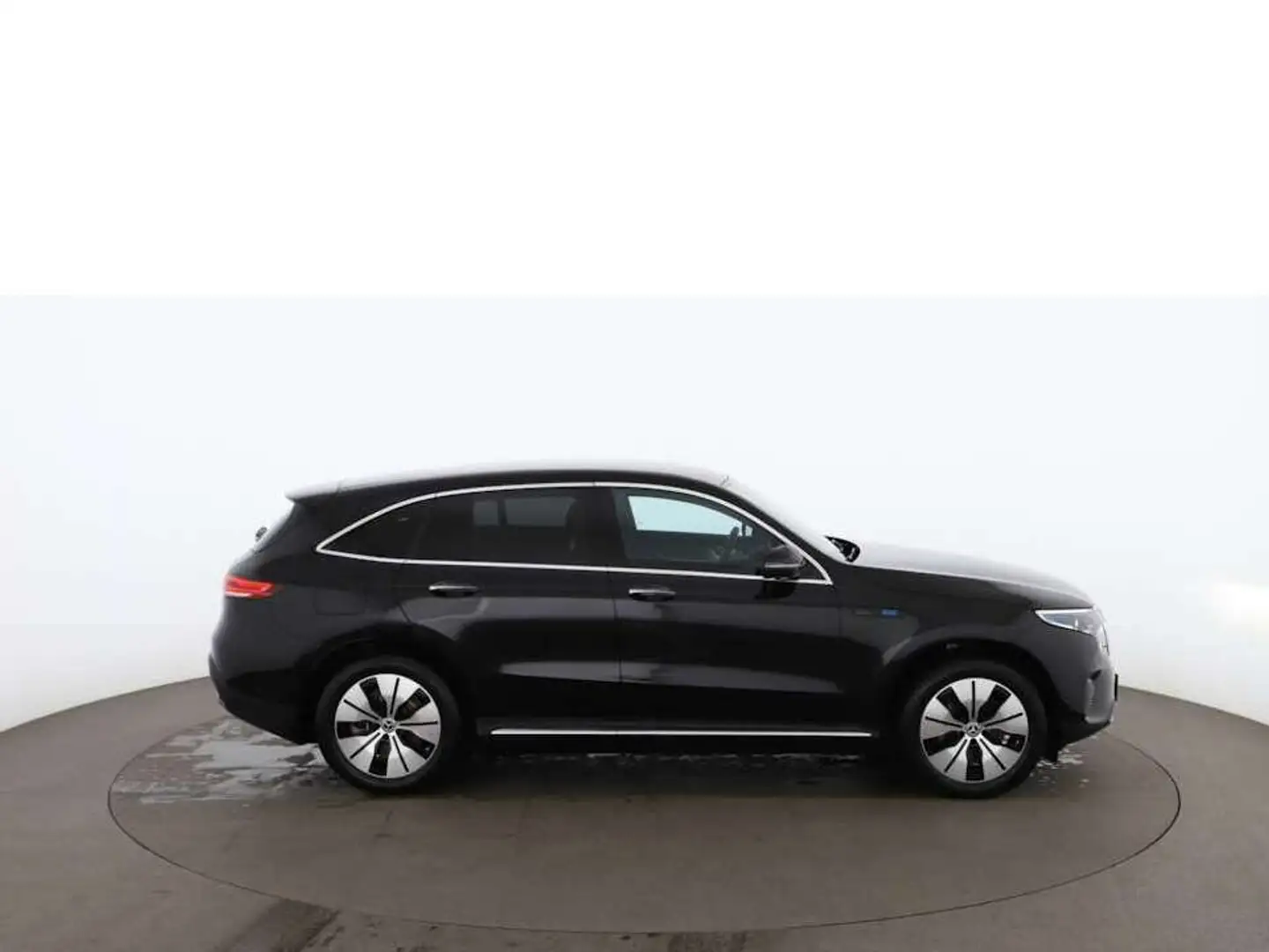 Mercedes-Benz EQC 400 4Matic Aut LED AHK RADAR NAV LEDER R-CAM Fekete - 2