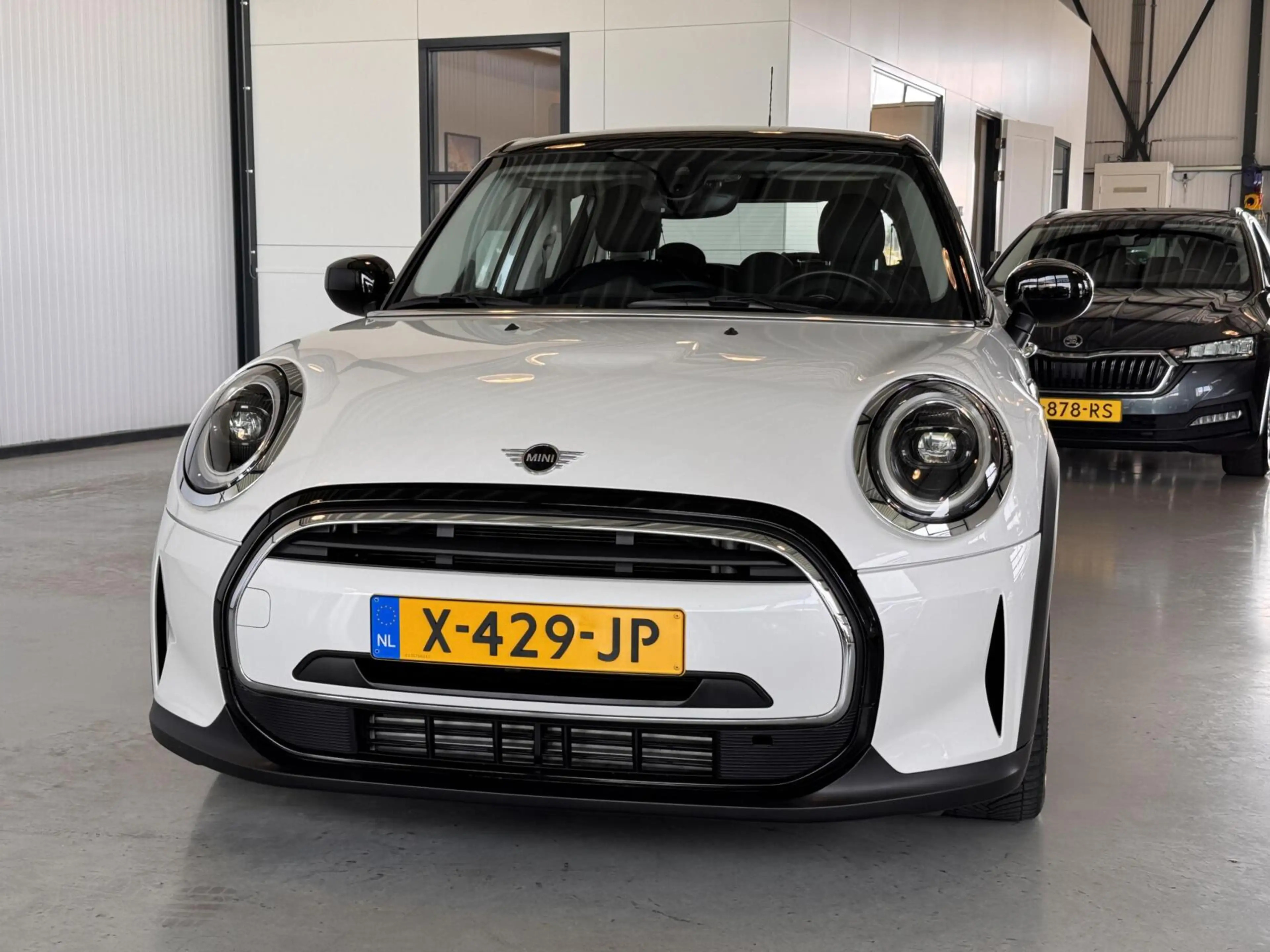 MINI Cooper 5-Deurs 1.5 Camden Edition — photo 25