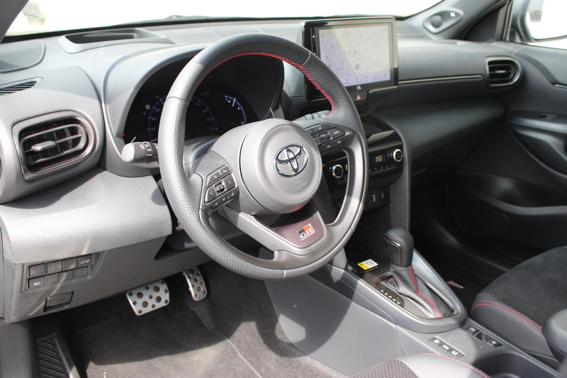 Toyota Yaris Cross 1.5 Hybrid GR Sport / JBL / ELEKTR A.KLEP / TWO TO — photo 7