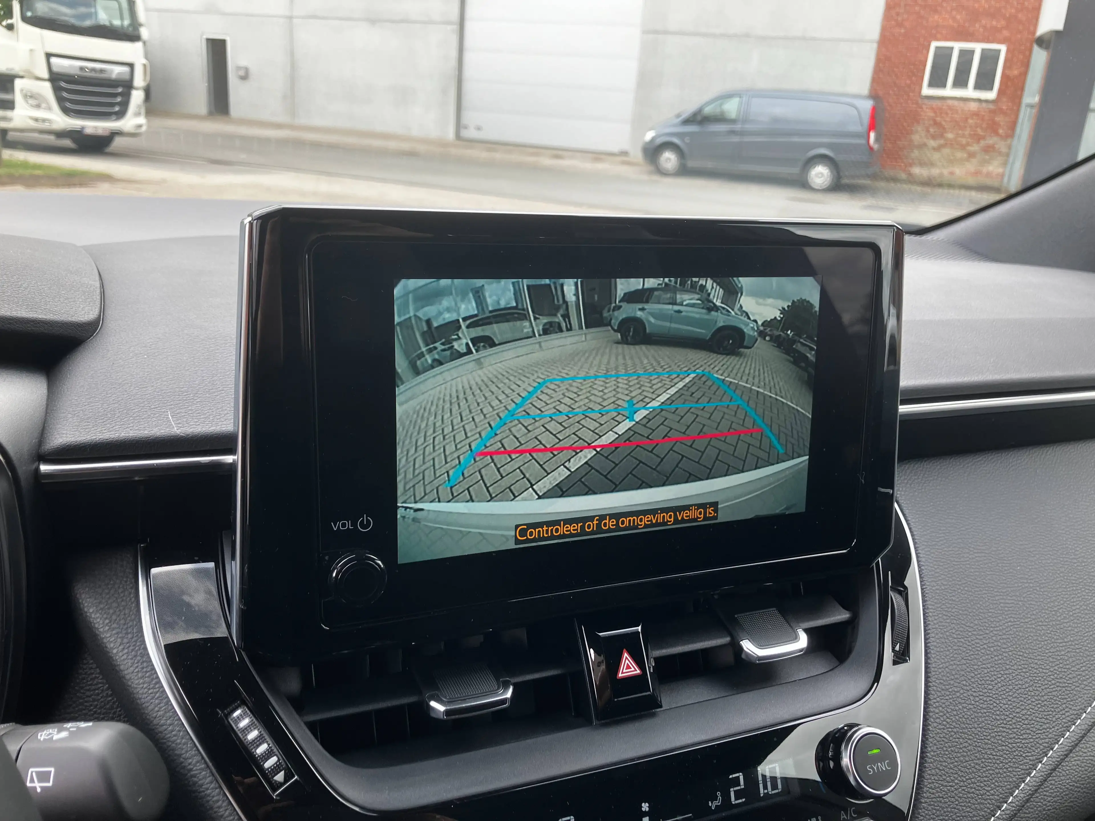 Suzuki Swace Swace HEV 1.8 Hybrid CVT GLX — photo 9