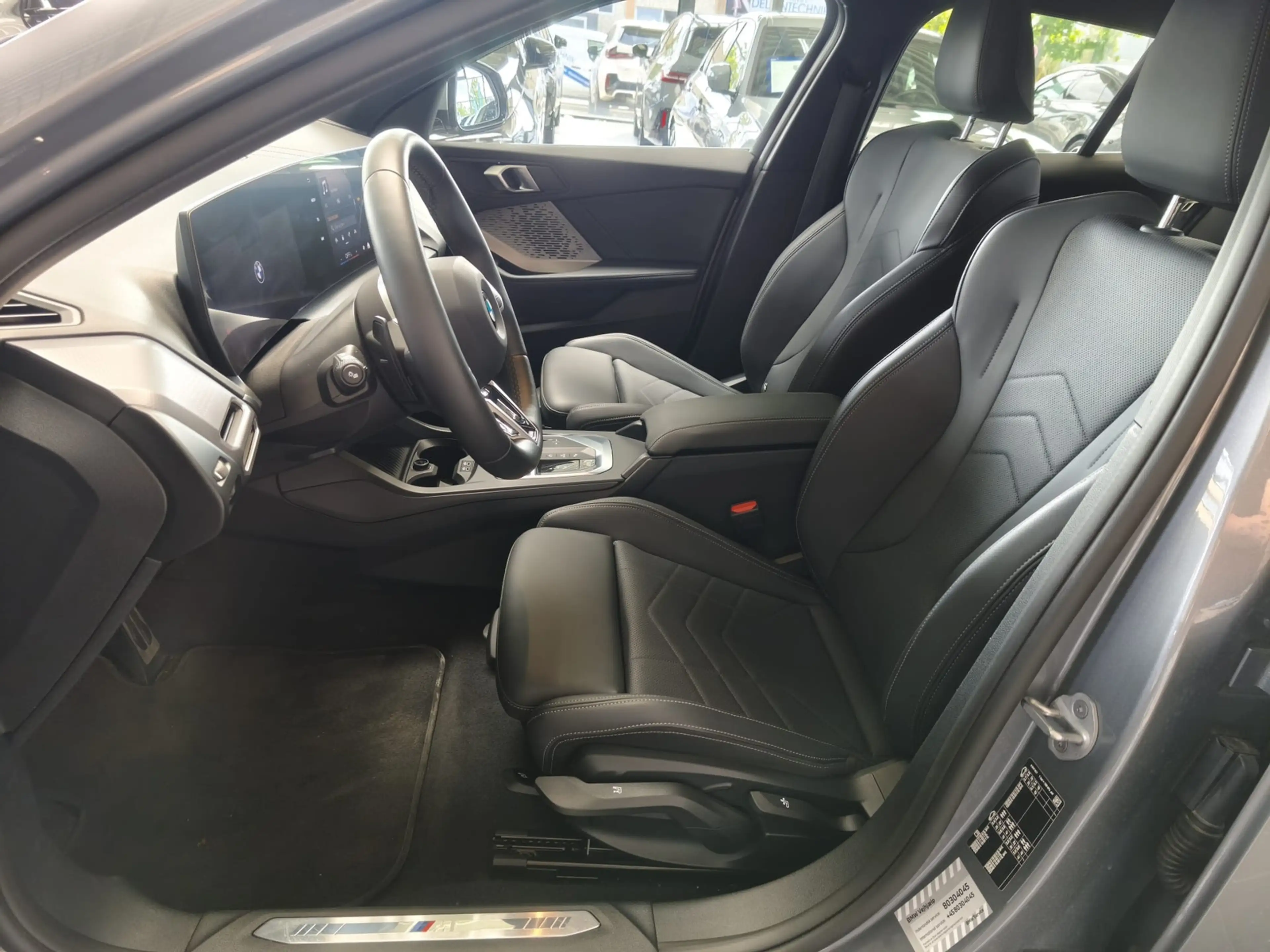 BMW 120 i M Sport PANO/Dr.As+/19"/Komf.Zugang — photo 8