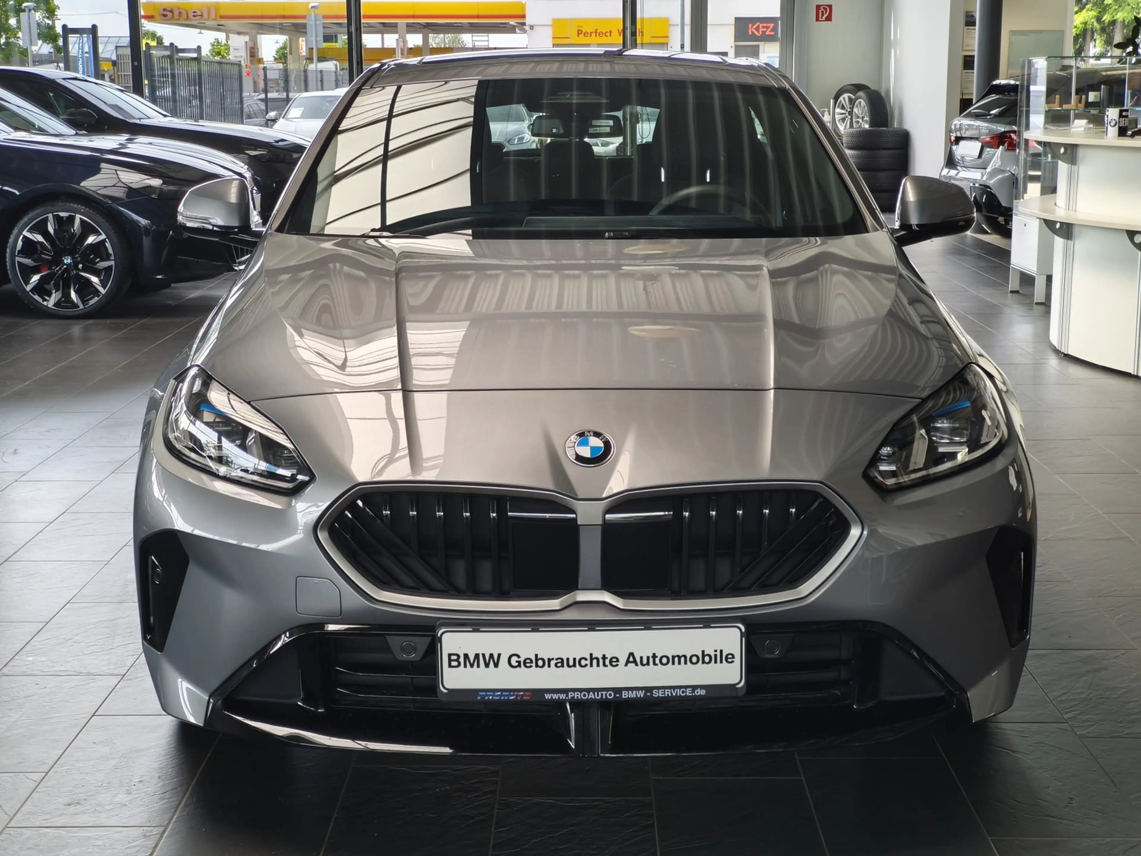 BMW 120 i M Sport PANO/Dr.As+/19"/Komf.Zugang — photo 2