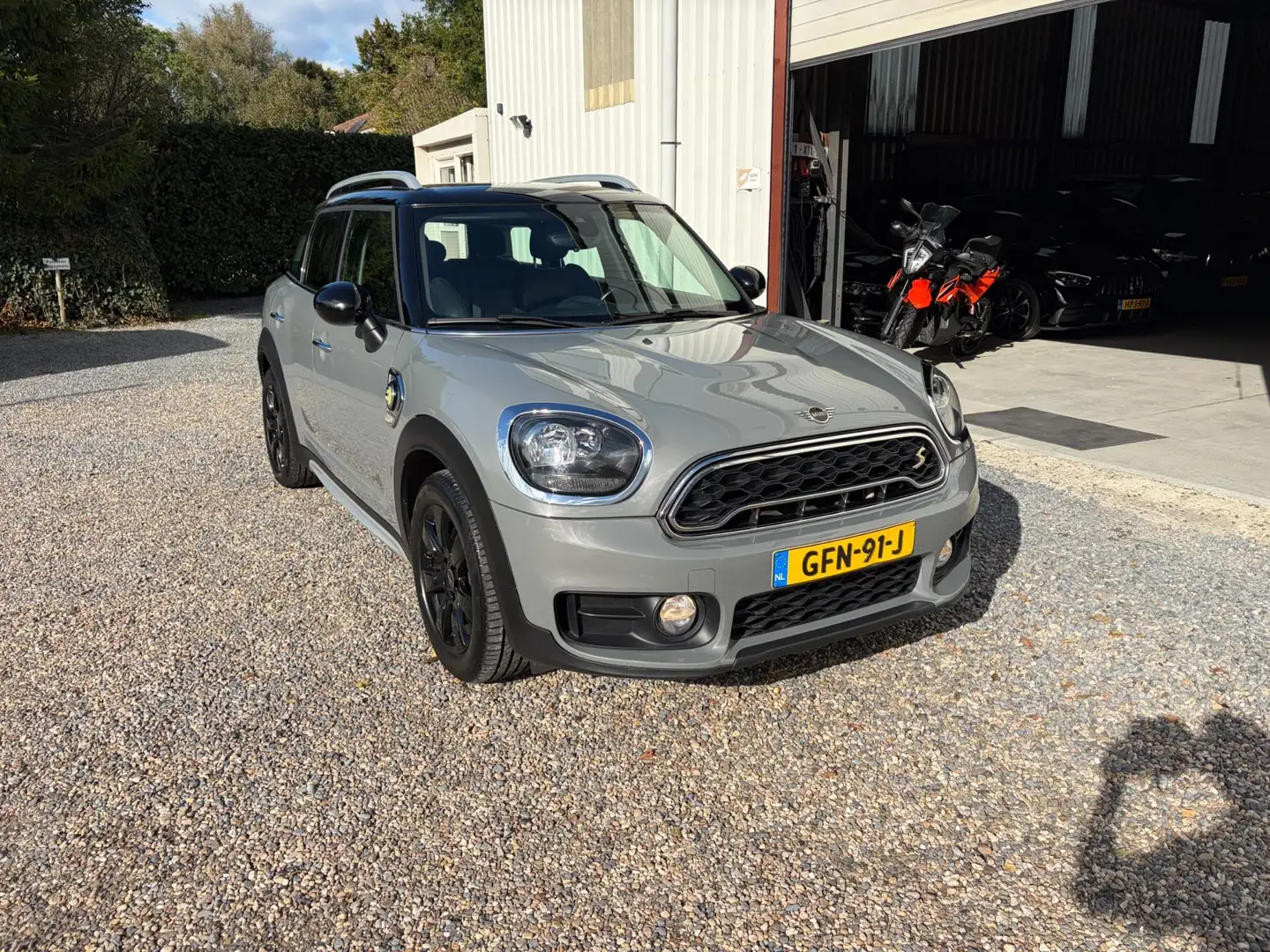 MINI Cooper SE Countryman Mini 2.0 ALL4 Pepper Leer Gris - 2