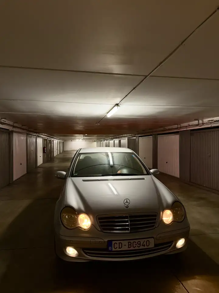 Mercedes-Benz C 180