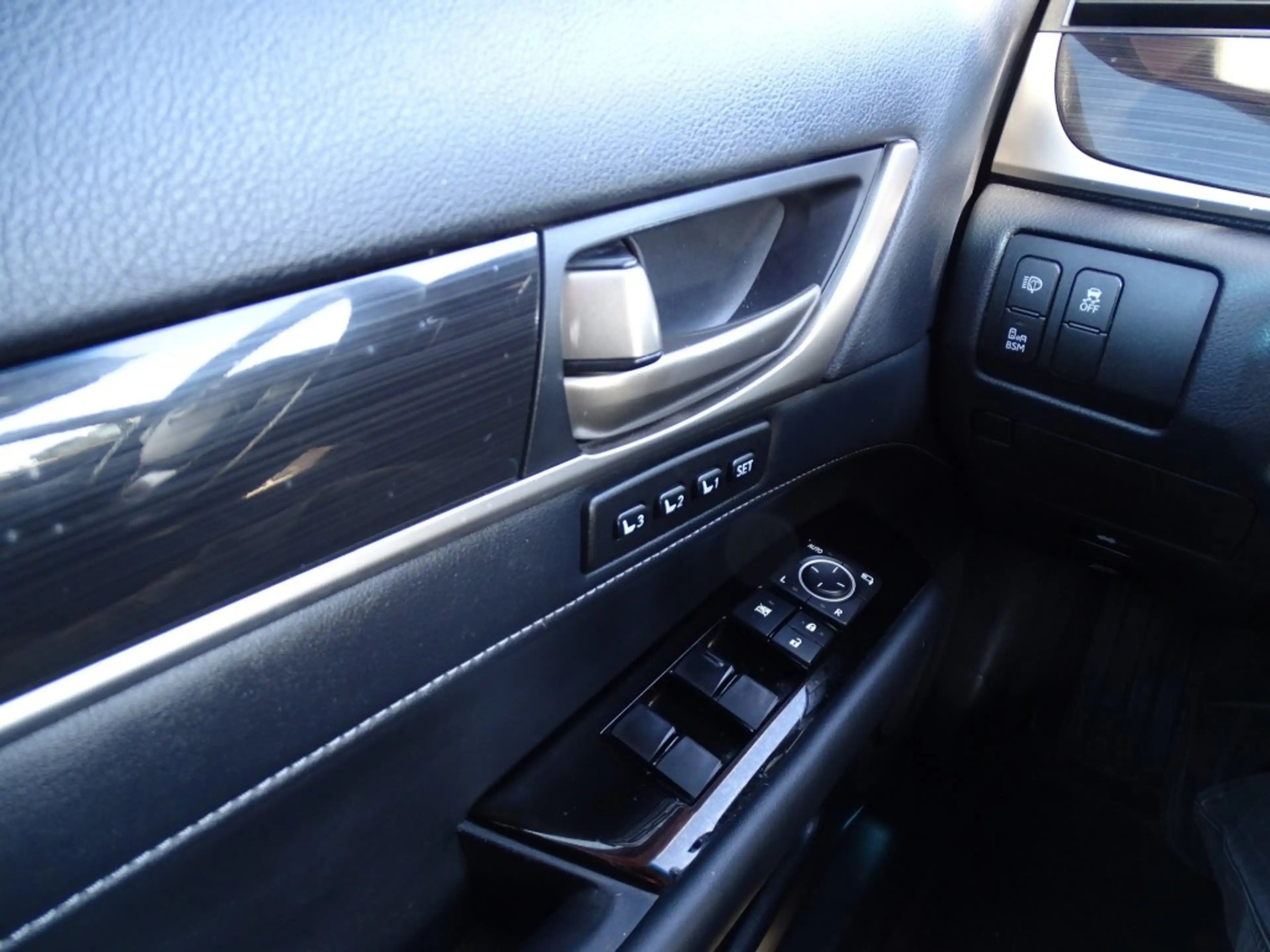 Lexus GS 300 300H LUXURY Hybride-Dealer onderhouden - Hybride- — photo 12