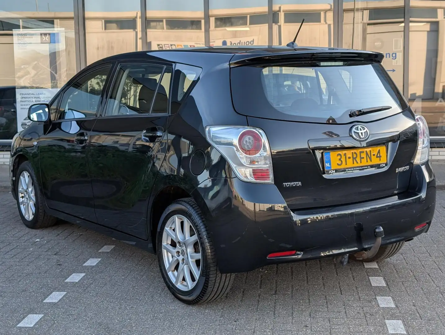 Toyota Verso 1.8 VVT-i Business 7p. / PANO Zwart - 2