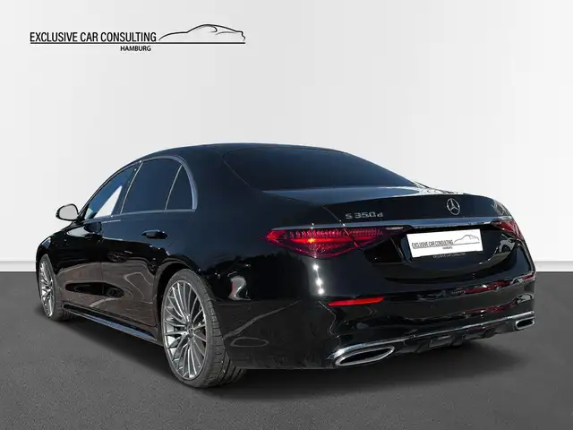 Mercedes-Benz S-Class view 4