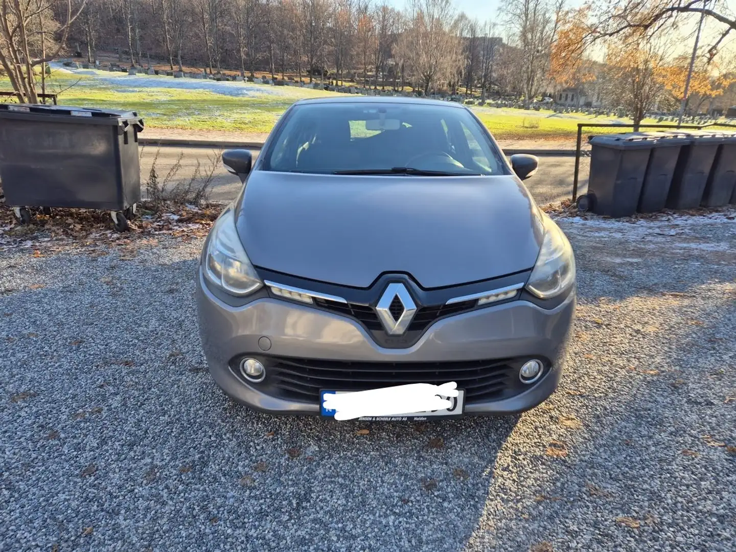 Renault Clio Clio IV TCe 90 Energy eco2 Zen 99g Gris - 2