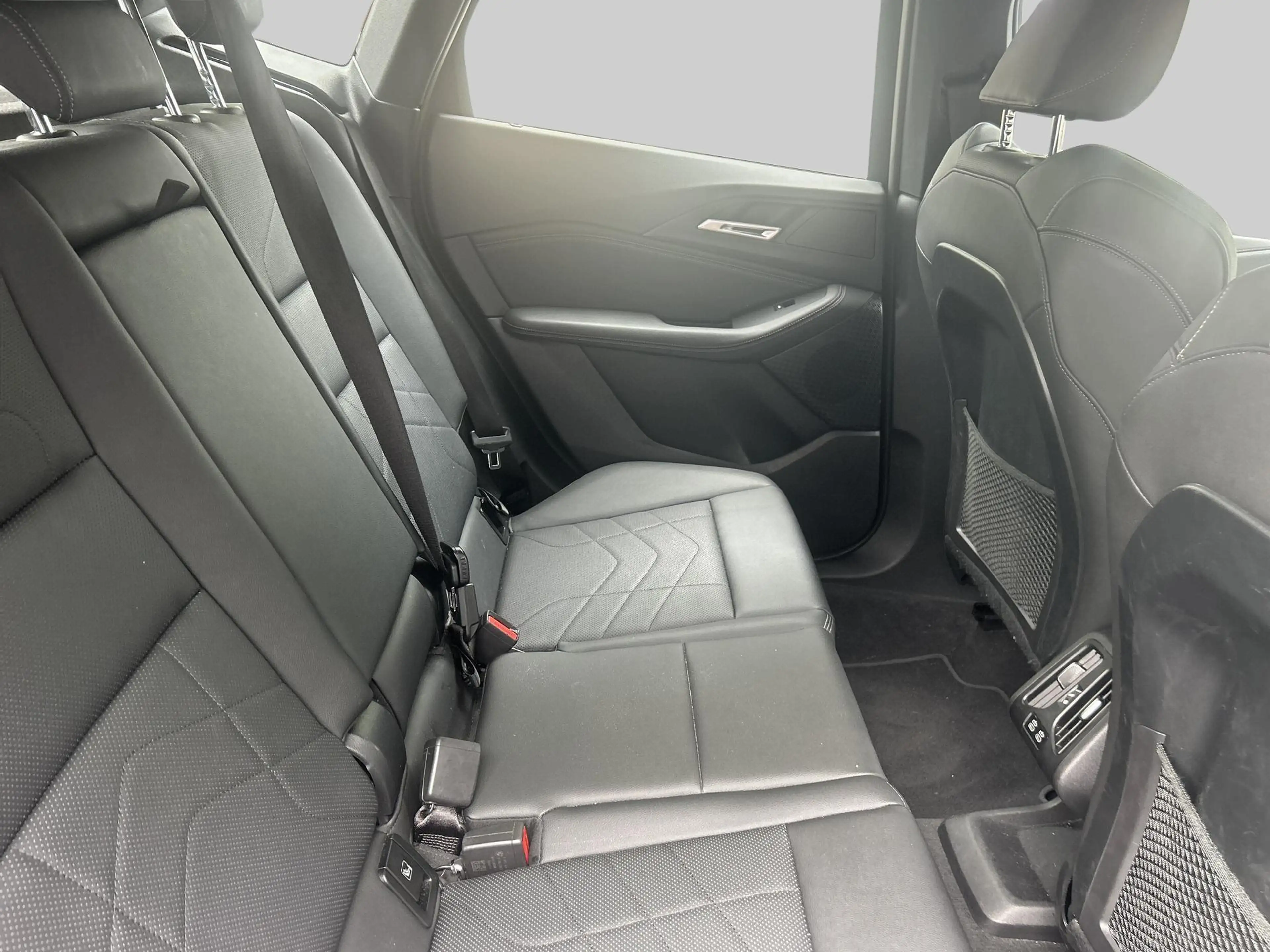 BMW 220 2-serie Active Tourer 220i l M-Sport | 18 inch M D — photo 14