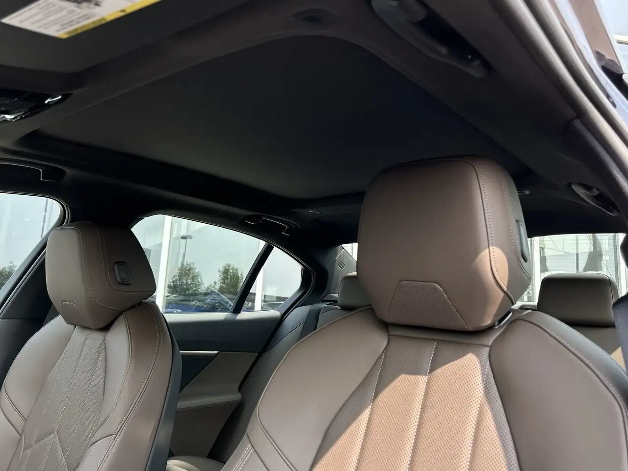 BMW i5 снимка BMW i5
