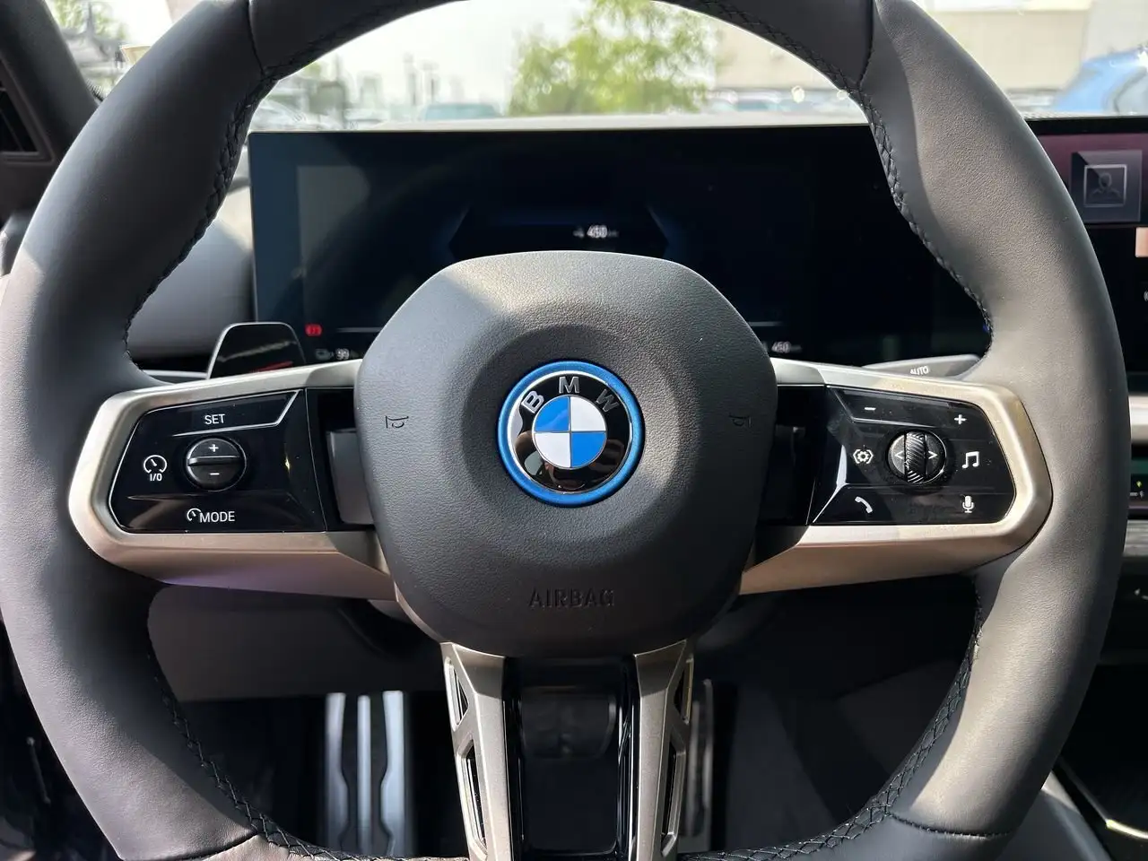 BMW i5 снимка BMW i5