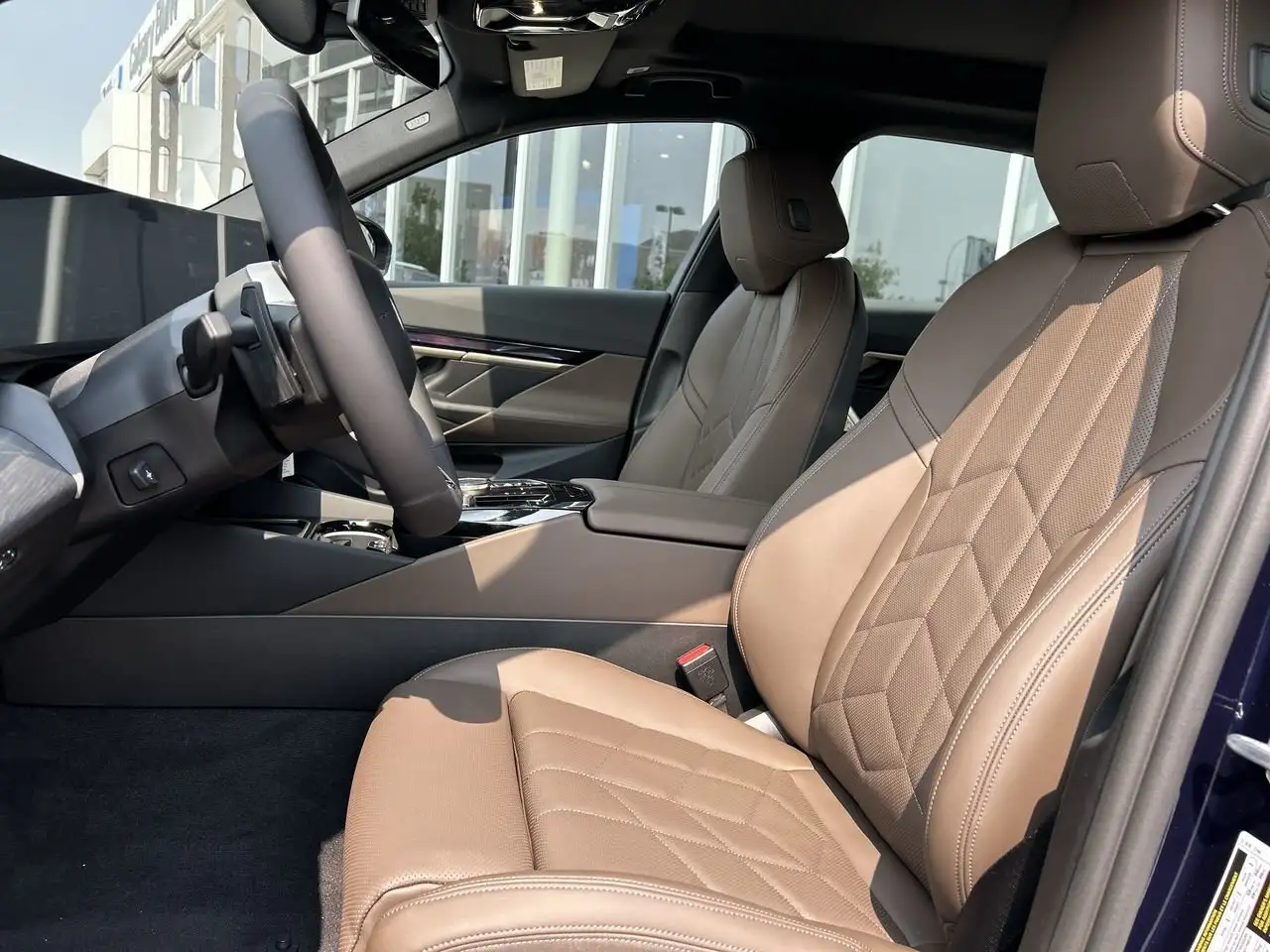 BMW i5 снимка BMW i5